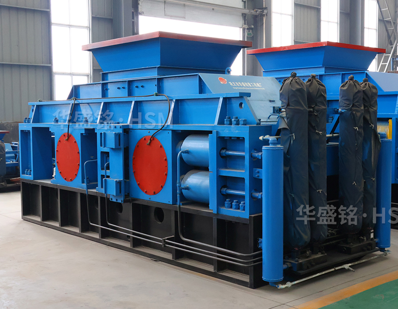 什么設備可破碎可制砂？新型對輥制砂機多少錢一臺？